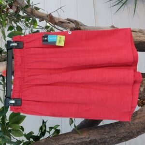 Xersion quick dry boy's shorts Size M color red